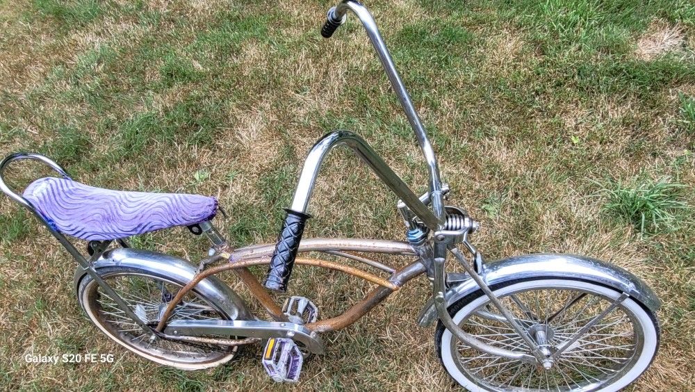 2004 BRATZ Banana Seat Bike