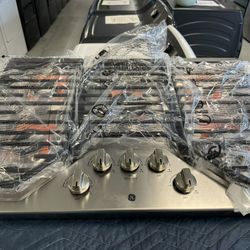 GE 30” Gas 5 Burners Cooktop In Stainless Steel