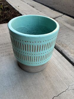 Ceramic Medium Sized Planter Pot 