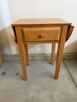 Light Wood Drop-Leaf Side Table with Drawer