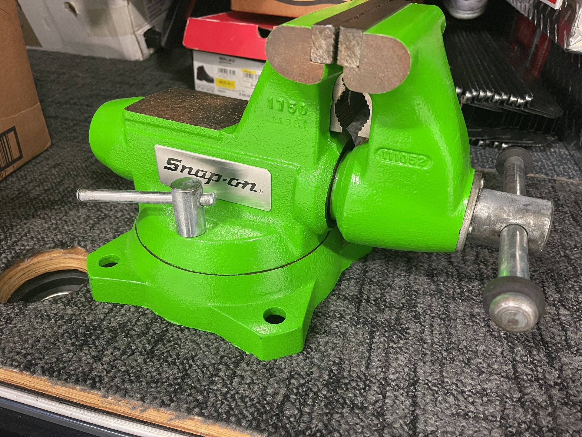 Snap On Bench Vise