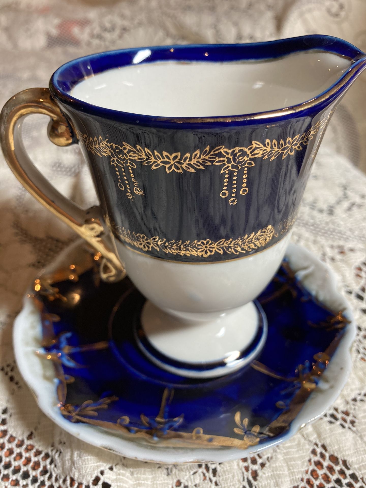 1921 Moriyama Mori-machi Flo Blue Creamer