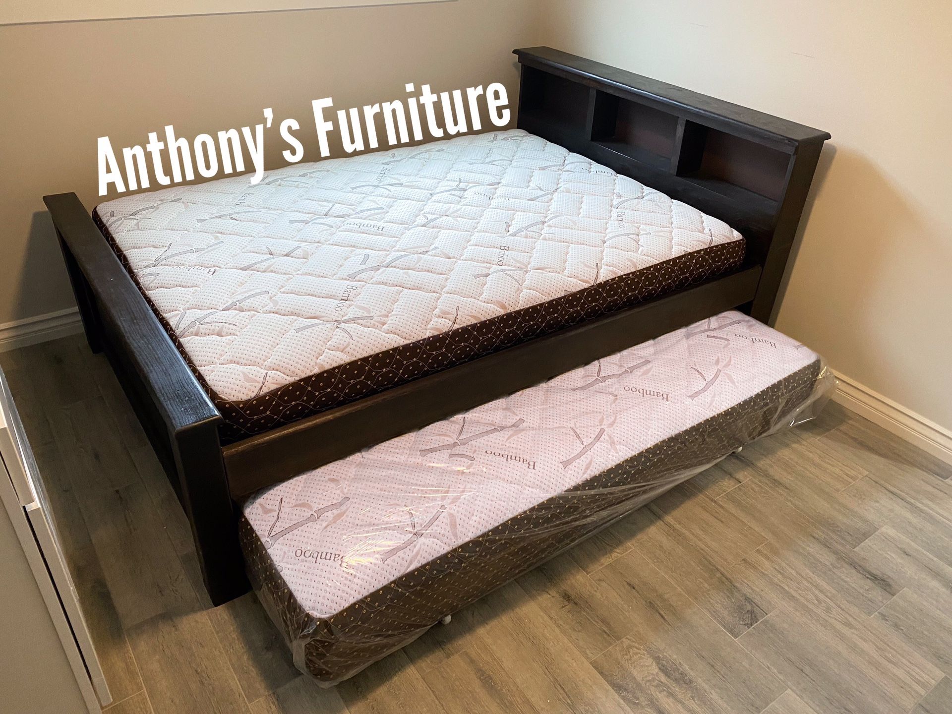 Full bed & twin roll out mattress