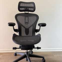 Herman Miller Aeron Remastered Size A Fully Loaded Office Chair ( Headrest Available)