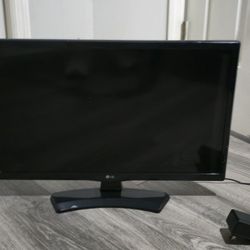 LG 24LJ4540 is a 23.6-inch Class HD (1366 x 768) LED TV