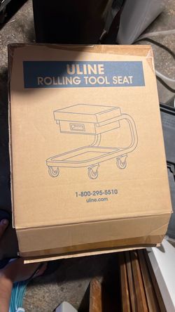 Rolling tool seat