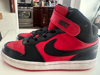 Nike Boys High-Top Shoes - Size 13