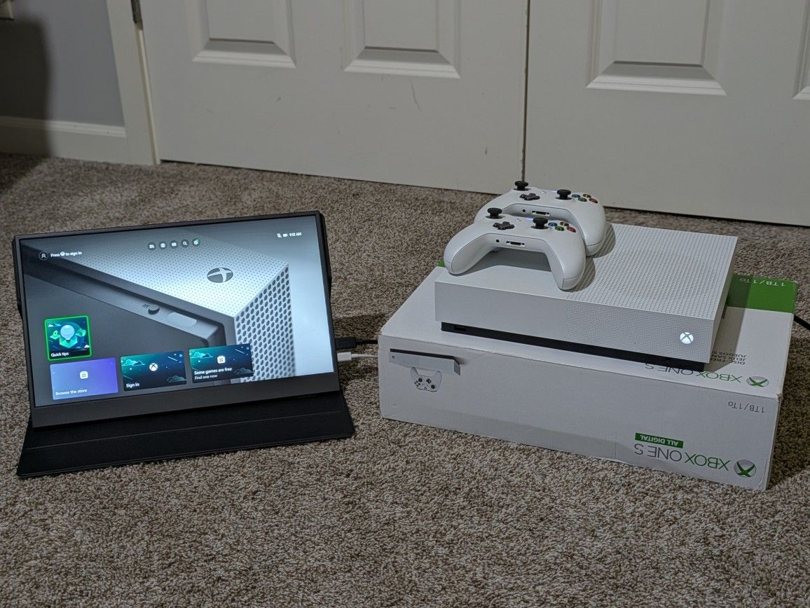 Xbox One S with 2 Controllers