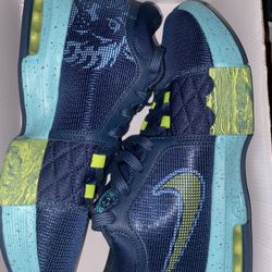 LeBron Witness VIII Sizes 8 Men And 10.5 Men