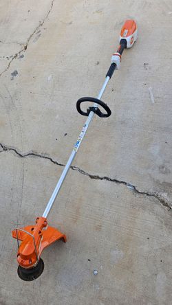 STIHL FSA 60 R Cordless String Trimmer – Battery & Charger Included