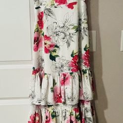 Beautiful New With Tags Maxi Length Size XS Dress 