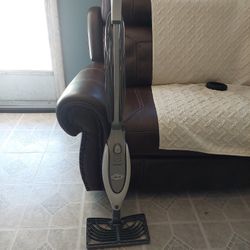 Almost New  Shark Mop 