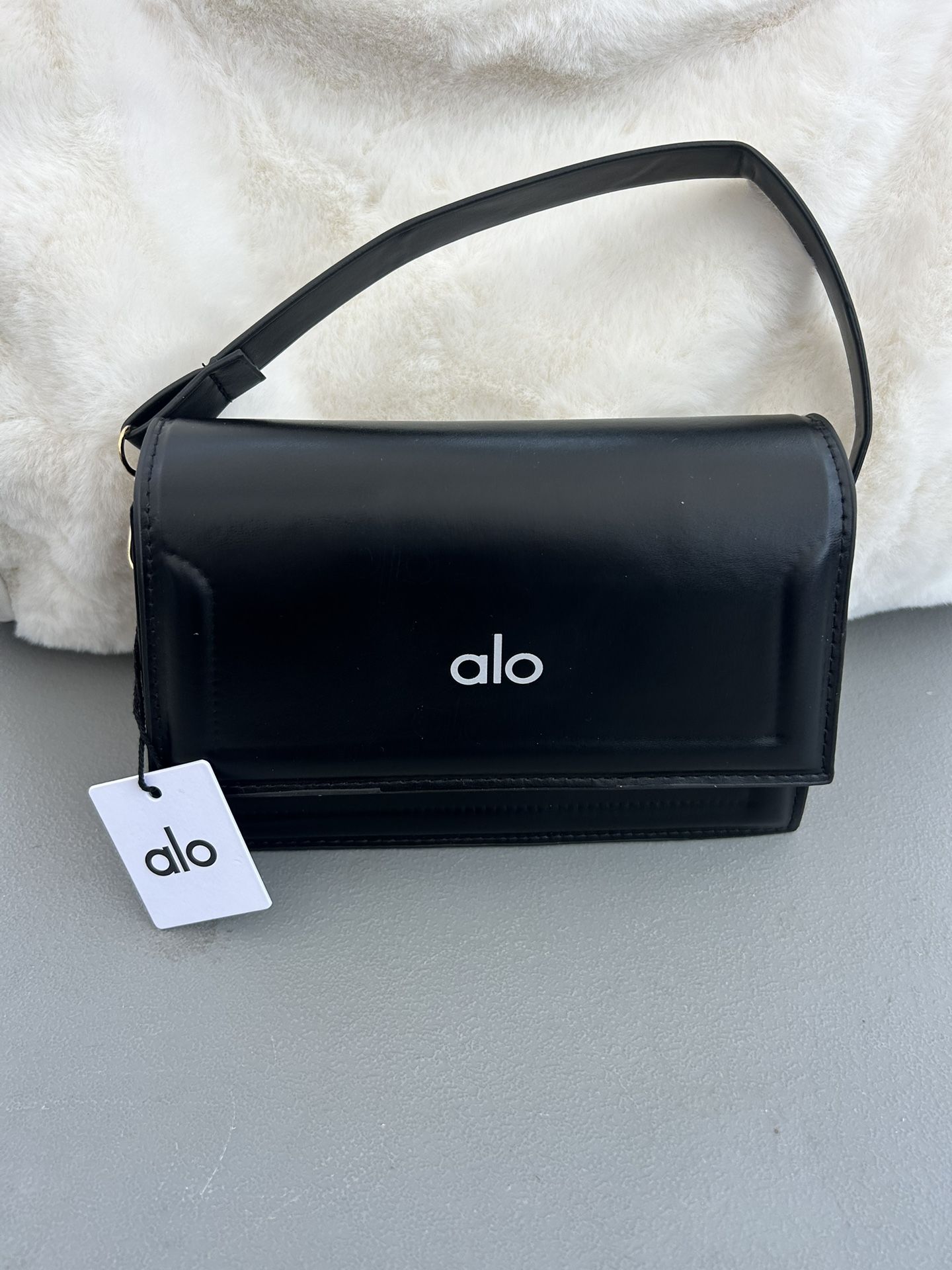 Alo handbag