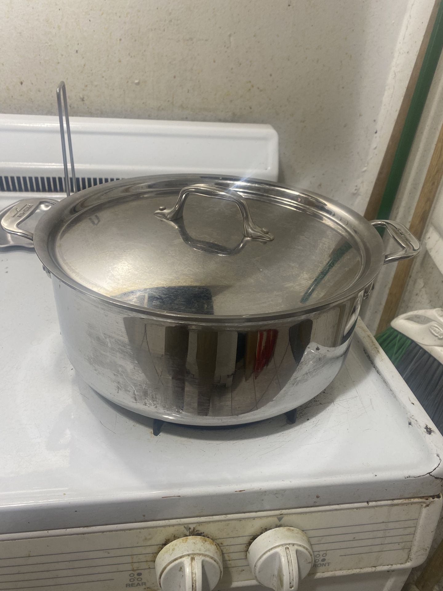 All-Clad D3® 3-Ply Stainless Steel Stockpot 6 Quart