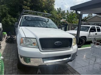 F150 2005 4.6 L completa $1000 o para part le falta la Transmisión