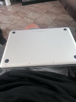 MacBook Pro 2010  no charger