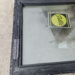 3x3" Window Don't Open $100