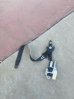 LEFT DRIVER SIDE SEAT BELT 2020 TOYOTA PRIUS OEM (BLACK)