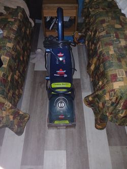 Bissell Carpet Shampooer (Serious Buyers Only)