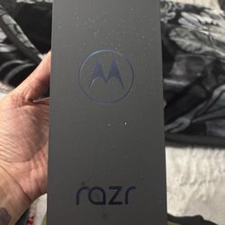 Motorola razer New