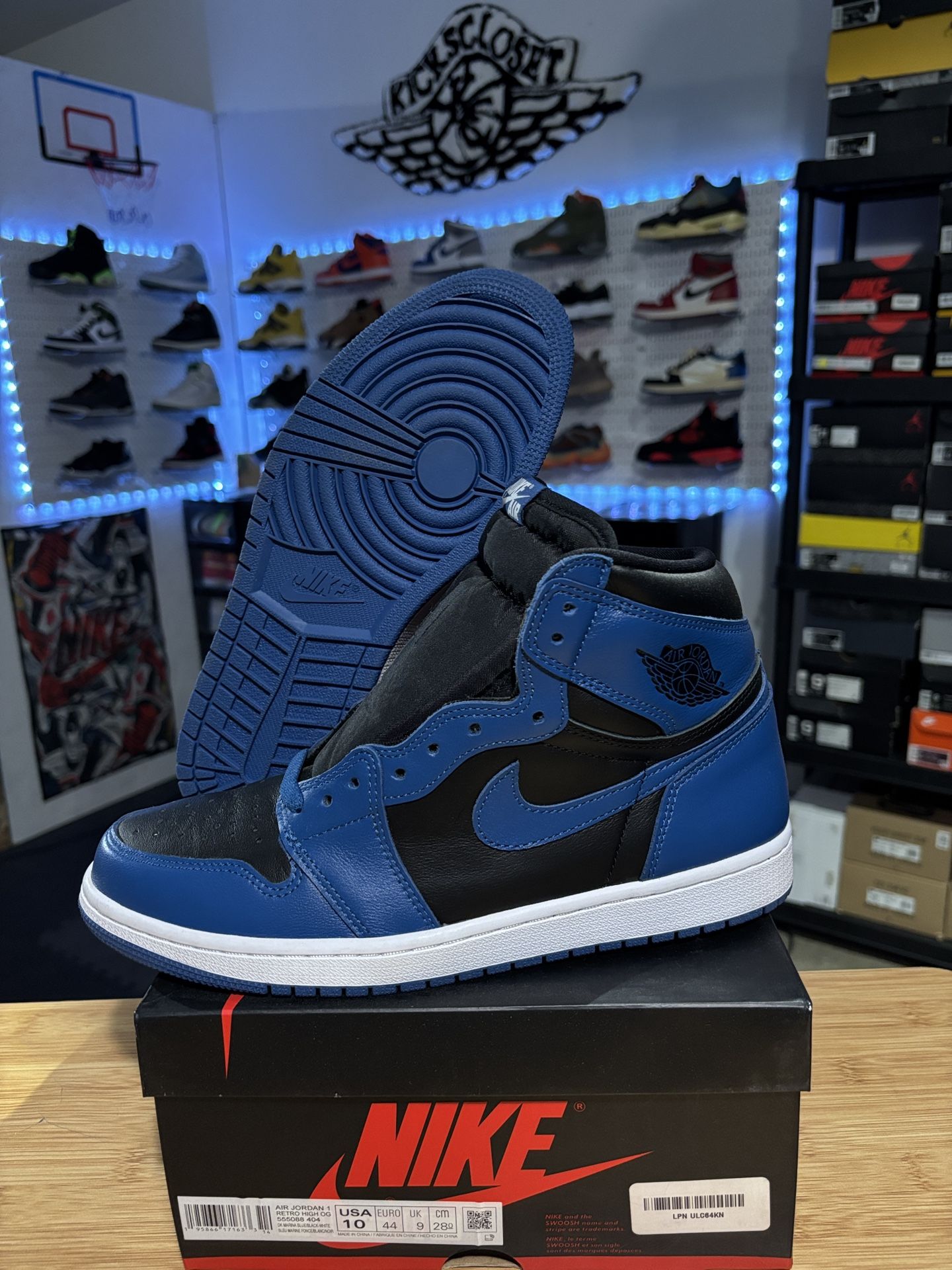 AIR JORDAN 1 RETRO “DARK MARINA” SIZE 10