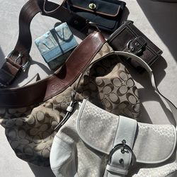 Coach bundle (not separating)