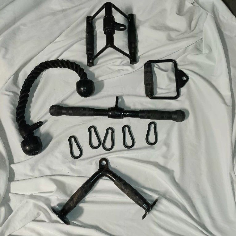 Set Of Pully Handles / Workout equipment