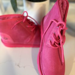 UGG BOOTS WOMEN SIZE 8