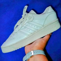 Men's Size 10 Adidas Rivalry Low Cloud White