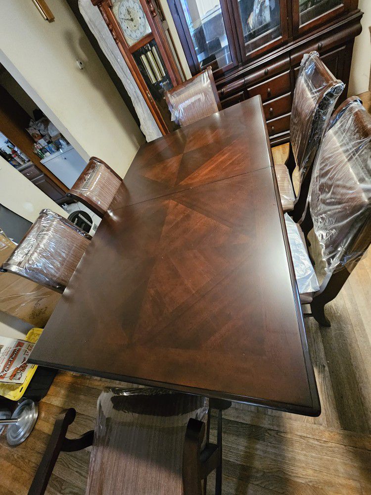6 Chair Dining Room Table With China Cabinet 