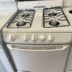 Hot Point Gas Stove 24 Wide  White And Repair 