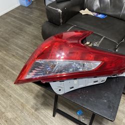 Nissan 370z Taillight Lf Side 2009  2017