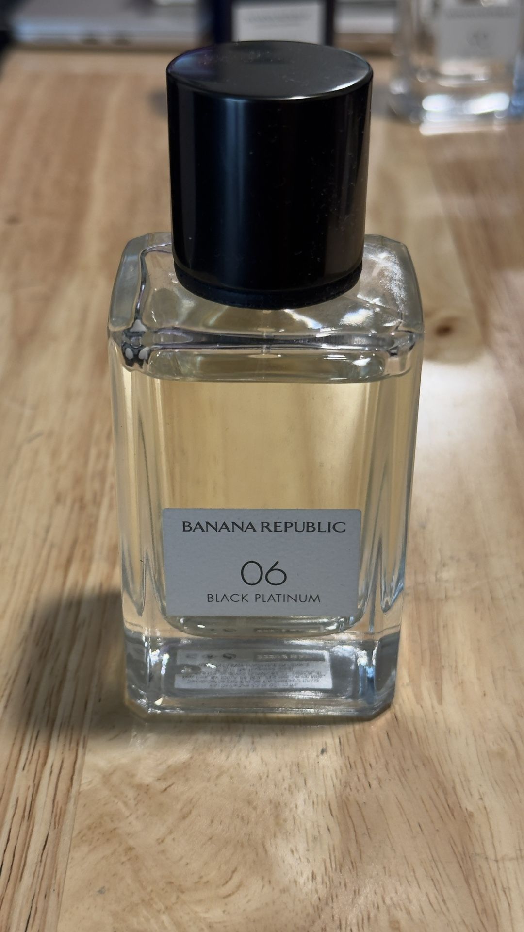 Banana Republic 06 Black Platinum 