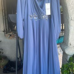 New Very Pretty Size 5x Blue With Embroidered Flowers And Sequined Formal Long Dress
