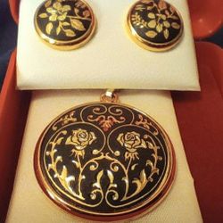 Vintage gold tone damascene filigree oval pendant & earrings floral motif NEW!