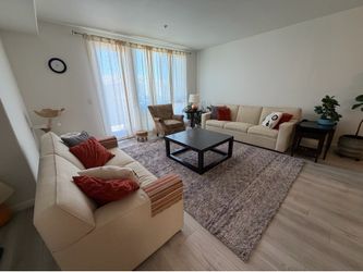 Leaving room set (moving sell)