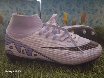 Soccer cleats us size 2youth
