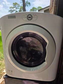Panda compact dryer
