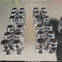 M14 x 1.5 Lug Nuts