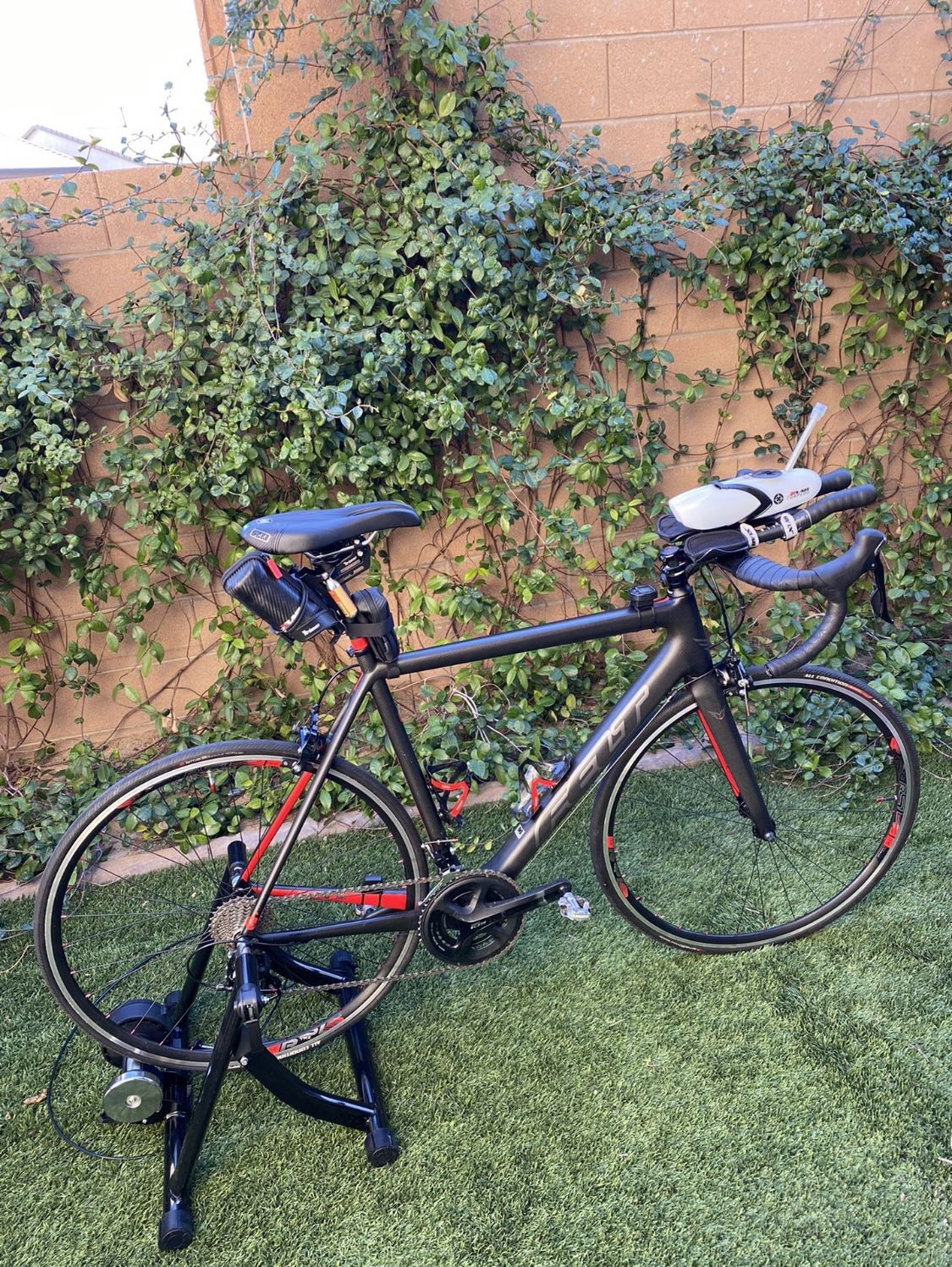 2017 Felt F5 Carbon Road Bike