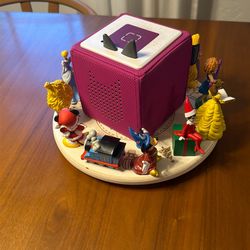 Rotating Magnetic Wooden Display Stand for Tonies storage, 360° Round Turntable for TonieBox Organizer,Tonies Shelf Compatible with Toniebox 1 & 2 In