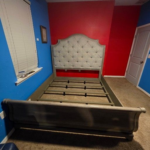 Bernhardt Rustic Patina King Upholstered Sleigh Bed in Sand.