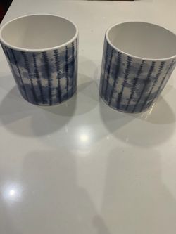 Set of 2 Blue & White Abstract Pattern Ceramic Pots