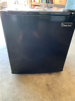 Magic Chef 1.7 cu. ft Mini Fridge