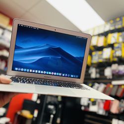 MacBook Air 2017 128GB $80 Down Payment Ask Me How! 
