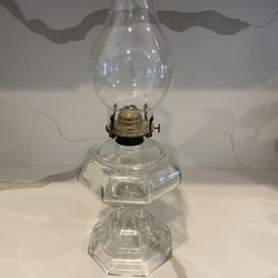 Vintage Kerosene Oil Lamp Made In Hong Kong 17.5” H