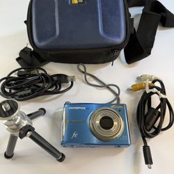 Olympus FE-46 12MP Digital Camera Blue Teal Y2K Bundle Tested Case Tripod Works