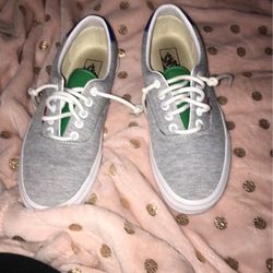 Vans , Size 8in Women / 9.5men Worn 3times