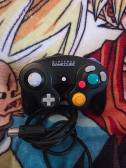 Black Nintendo Gamecube Controller