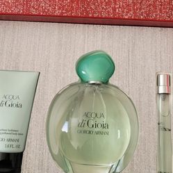 Armani Perfume Woman 